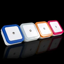 Lampe LED à économie d'énergie, 4 pièces, Mini prise carrée avec capteur de lumière, cadeau romantique coloré pour la chambre d'un bébé 