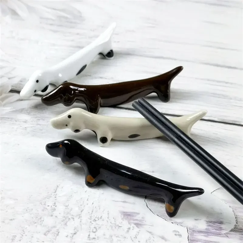 Set of 4 Retro Ceramic Dachshund Chopstick Holders - Cute Table Decoration