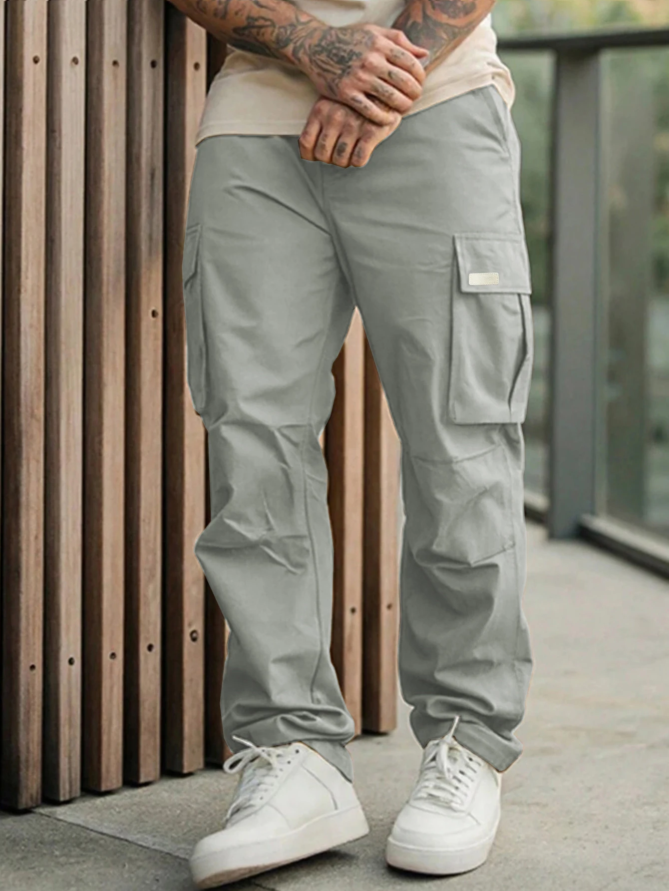 Einfarbige Cargohose für Herren mit Pattentasche, Kordelzug am Bund, normale Passform, lässige Hose mit geradem Bein für den Alltag – Detail 25
