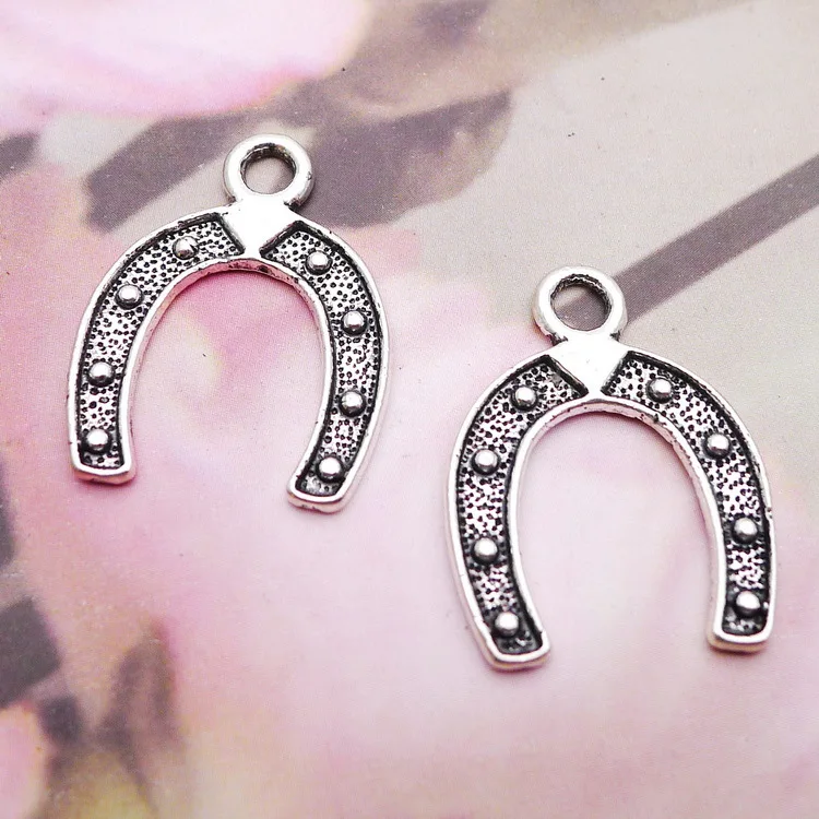 

20pcs/lot 24*18mm Antique Silver Color Lucky Horseshoe Charm Alloy DIY Necklace Bracelet Handmade Jewelry Pendant