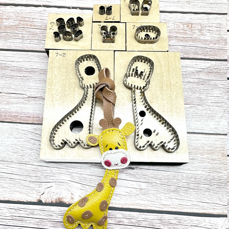

Giraffe Hanging Ornament Bag pendant Cutting mold Cute giraffe leather tools leather craft tools