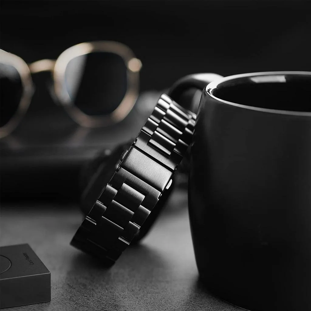 รูปสินค้า สายโลหะสีเงินสุดหรูสำหรับ Apple Watch หลายขนาด