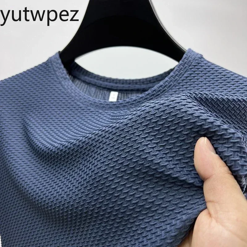 Men's Breathable Hiking T-Shirt 6