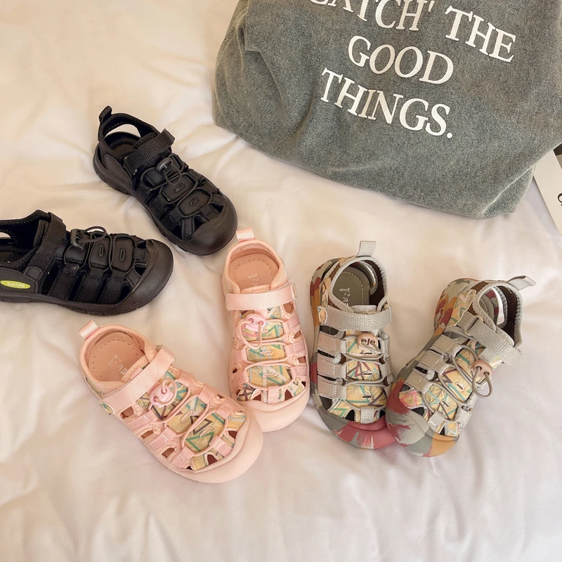 Children Toe Protection Sandals for Girl Boy Outdoor Anti-Skid Wading Shoes Fashion Laser Summer Casual Sandal