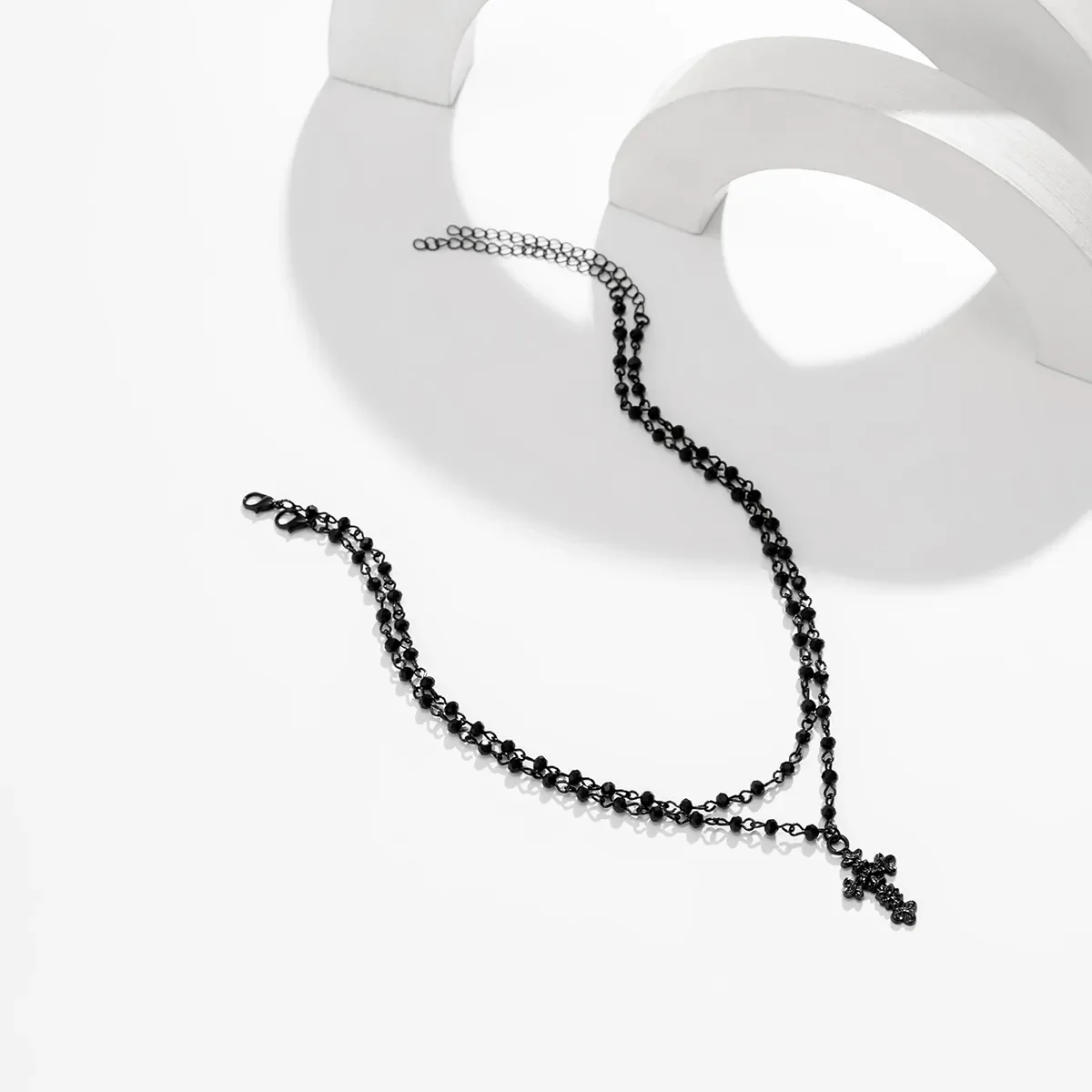 Pendant Choker Necklace 2Pcs/Set Gothic Black Cross Jesus for Women Punk Vintage Metal Beads Chain Neck Jewelry Accessories