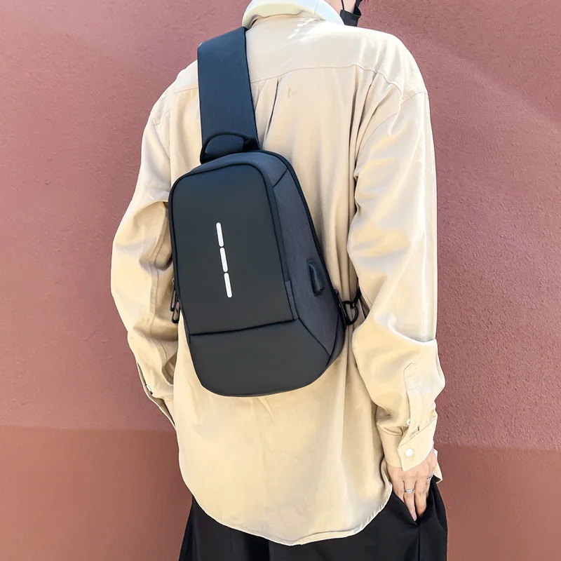 

Fashion Trend Outdoor Large Capacity Chest Bag Men's And Women's Sports Multifunctional Waterproof Single Shoulder Crossbody Bag