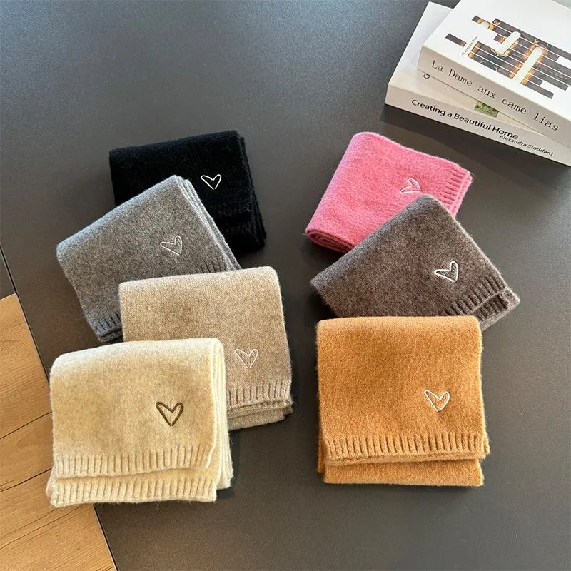 Korean version children's scarf autumn and winter boys and girls warm love foreign style versatile baby bib trend children scarf
