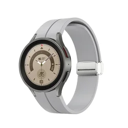 Magnetic Clasp Silicone Band Strap with Classic Design - Watch 4 Classic (Grey - S)