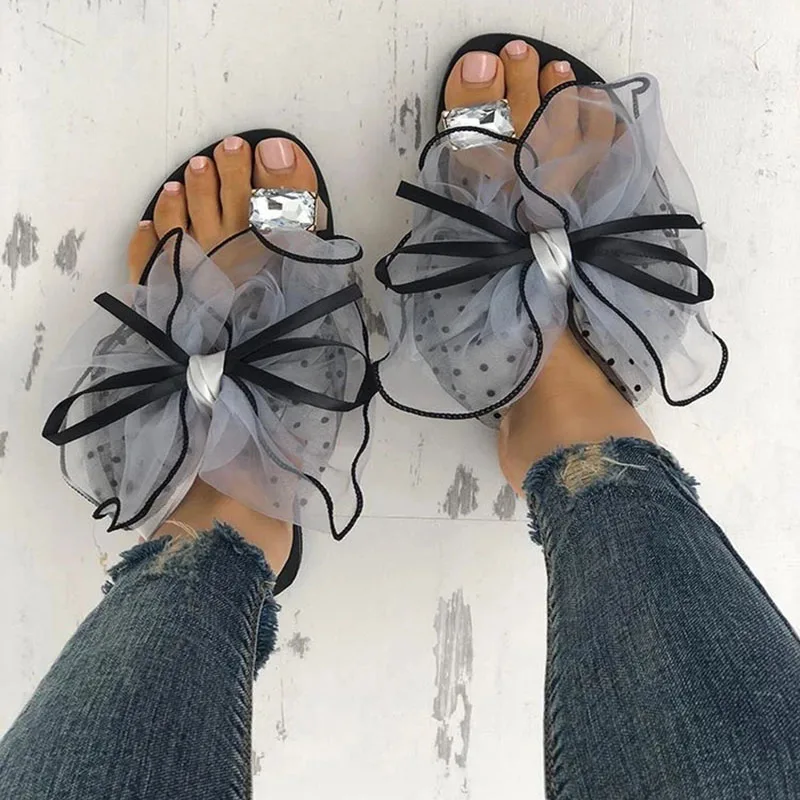 Light Luxury Women Celebrities Slippers Fashion Bow-tie Rhinestone Ring Toe Slippers Cute Polka Dot  Flats Ladies Indoor Shoes