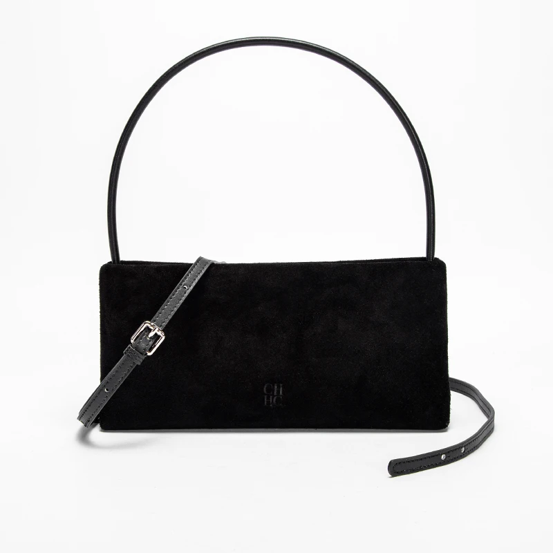 حقيبة تحت الإبط مخملية بسيطة أحادية اللون على الطر...