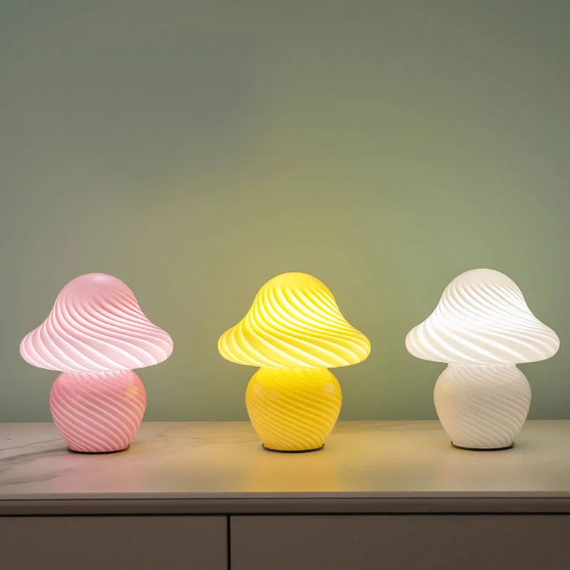 

Цветная фотолампа ручной работы в полоску, креативная индивидуальная модель комнаты, офиса, украшение, американская маленькая настольная лампа