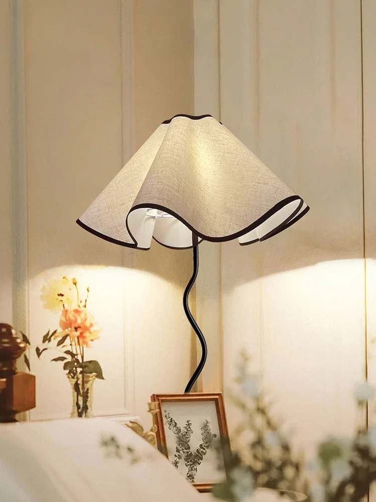 Slide image b144dd9f7fb04d57a6daaed3588b9fd9