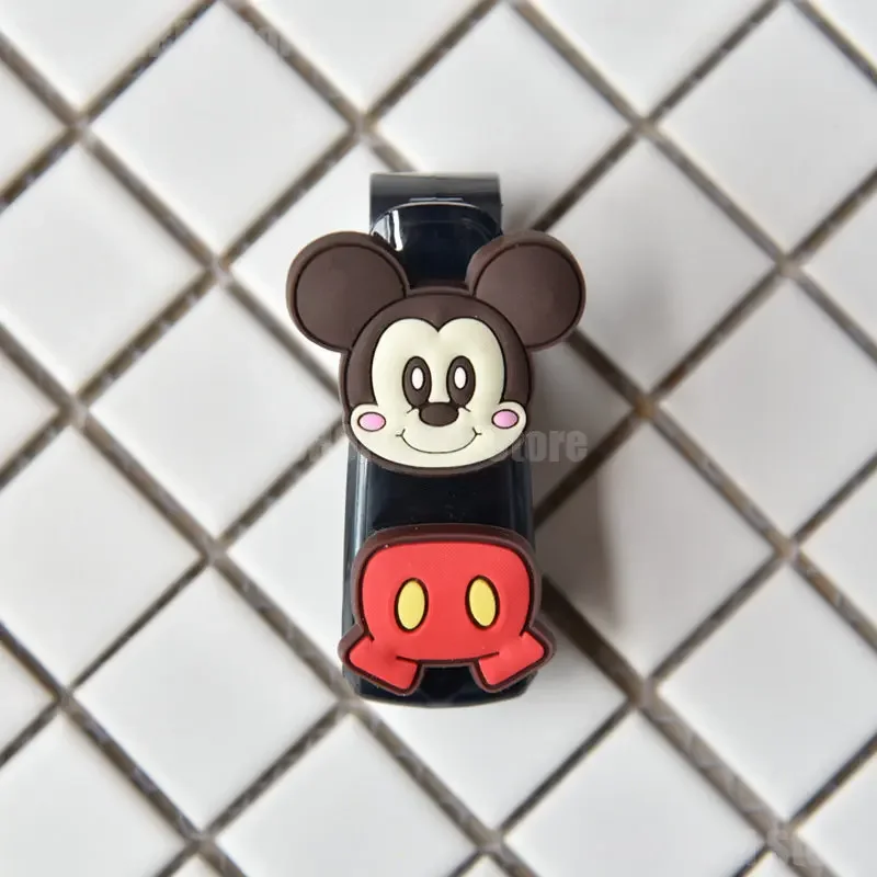 Disney Mickey Minnie Mouse Auto Sun Visor Glasses Fastener Clip Holder Sunglasses Eyeglasses Ticket Card Universal Car Interior car sun visor clip holder