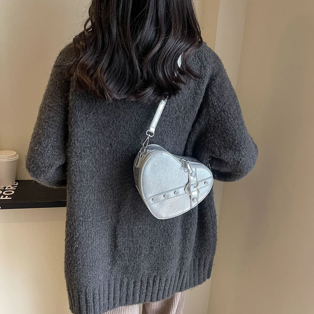 Women Heart Crossbody Bags PU Leather Small Heart Rivet Bag Solid Color Adjustable Strap Female Outdoor Bag