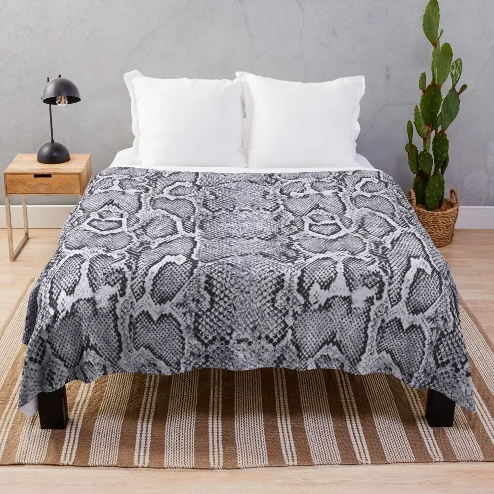 

Snakeskin Snake Skin Serpentine Pattern Throw Blanket Warm Retros Large Blankets