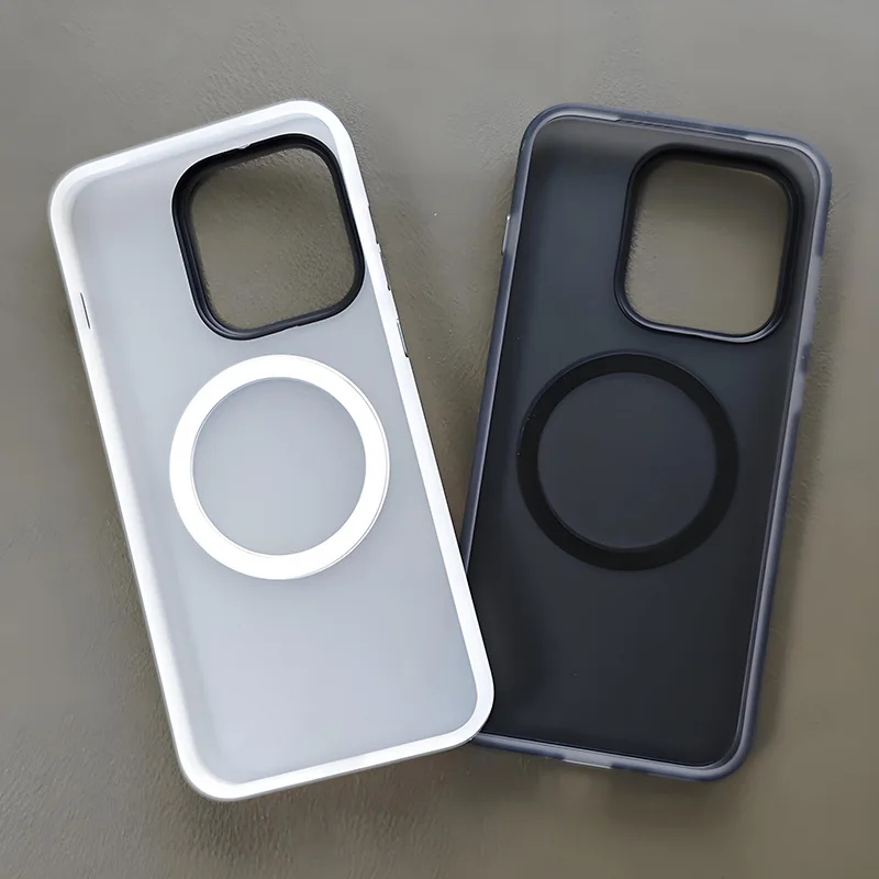 Slim Matte Black Translucent Anti-Fingerprint Phone Cover with Baby Skin Touch and Magsafe Compatibility
