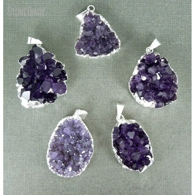 

PM12290 Raw Amethyst Crystal Druzy Free Form Pendant Silver Plated Minimal Minimalist Jewelry For Women