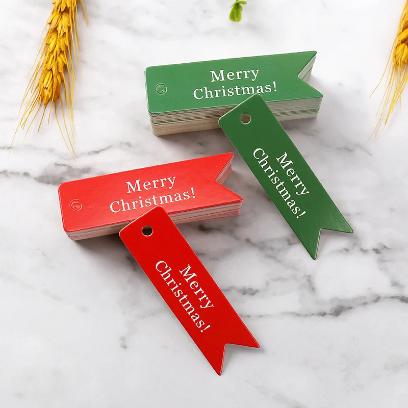 Merry Christmas Gift Tags 50Pcs Party Green Labels Kraft Paper for Wedding Party Cake Decoration DIY Packaging Labels Paper Card