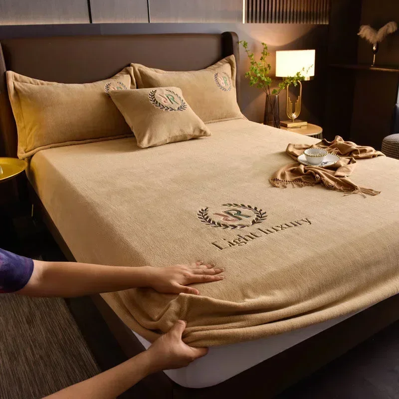Thicken Velvet Bed Cover Elastic Bed Sheets Set Mattress Cover Soft Queen King Solid Color 90/150/x200 For 1