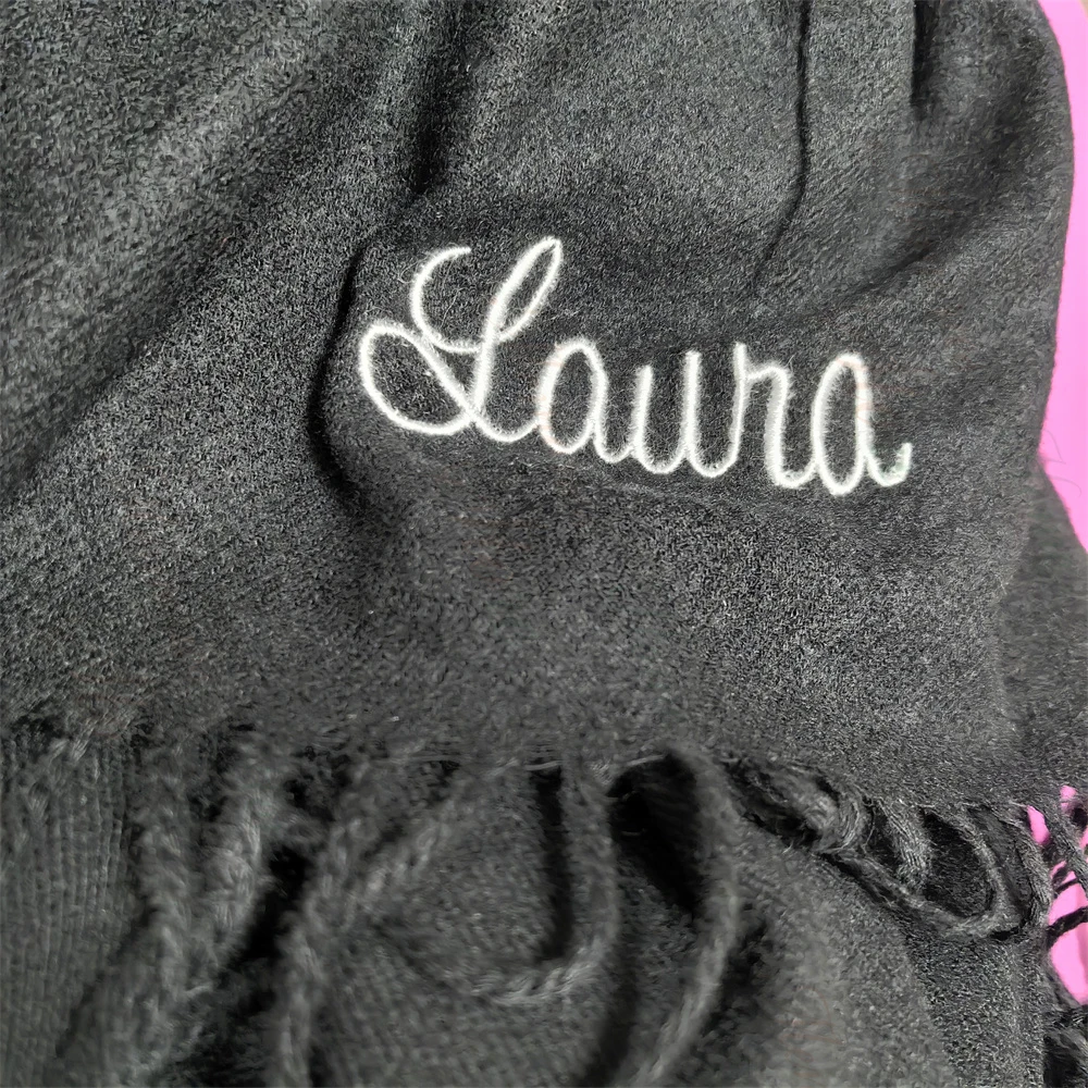 New Personalized Name Scarf Women's Birthday Gift Autumn and Winter Solid Color Warm Tassel Shawl Embroidered Name Scarf