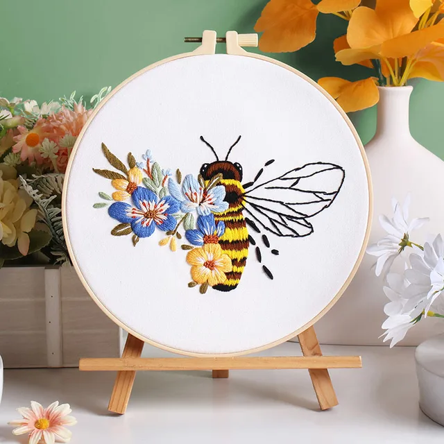 Bee Embroidery Kit for Beginners Adult Cross Stitch Kits Hand Embroidery with Animal Patterns and Instructions DIY Kits 6
