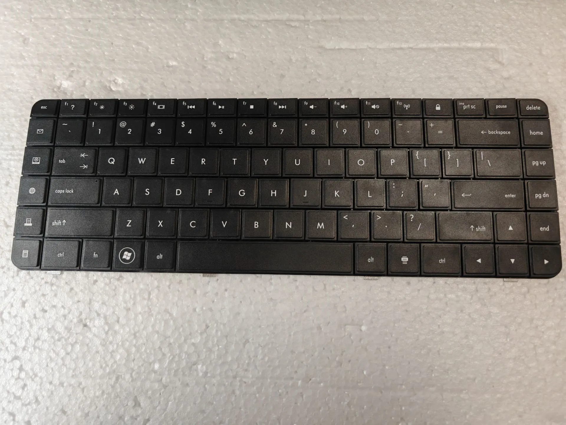 

Клавиатура новая черная для HP Compaq Presario CQ56 G56 CQ62 G62 AX6 V112346AK1