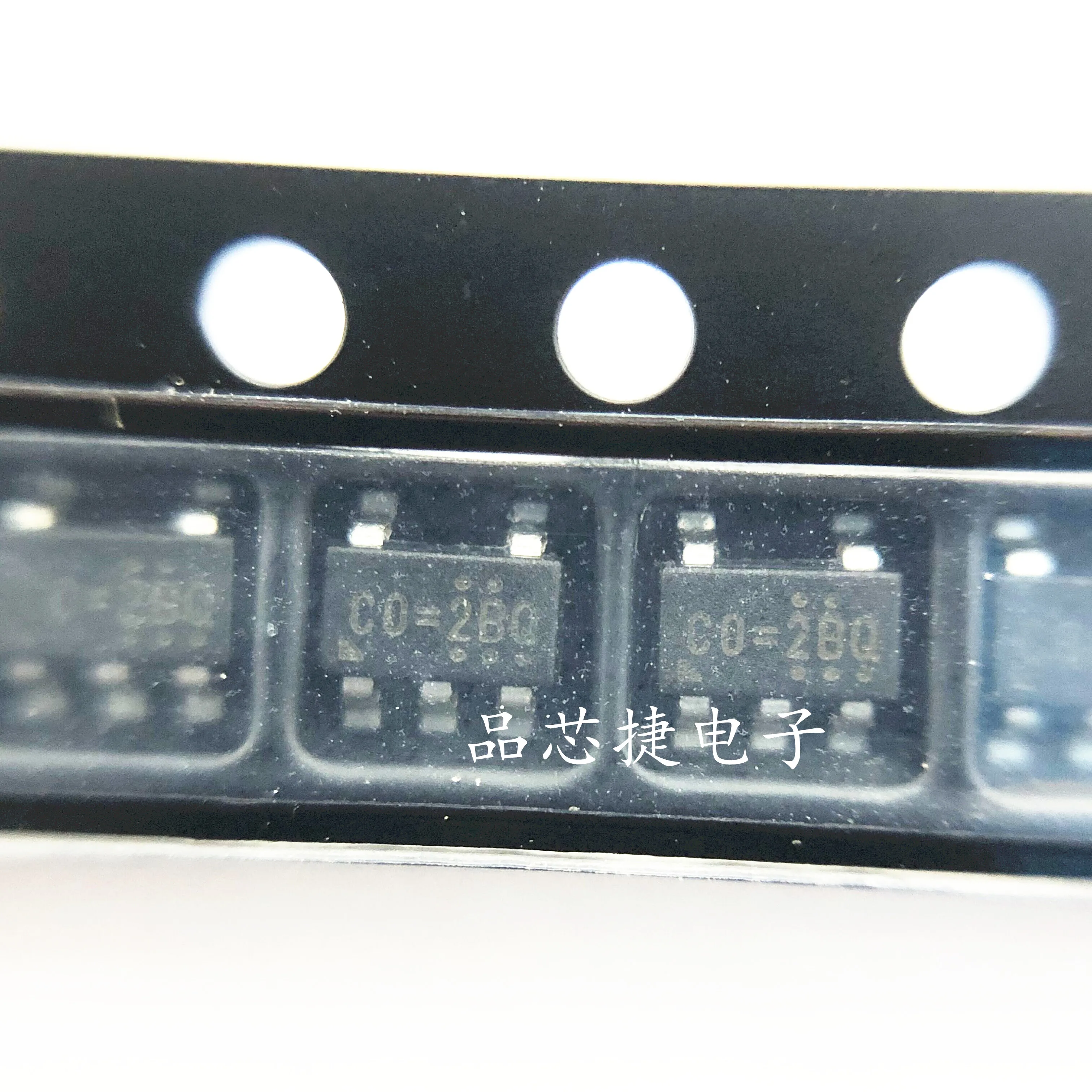 

10 шт. Оригинальный Новый RT9701GB RT9701 Шелковый экран C0 = CO = SOT235 переключатель питания IC чип