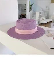 Chapeau canotier de soleil en paille de couleur violette
