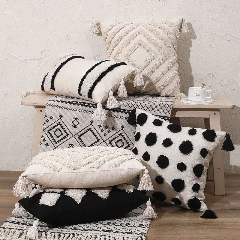 

Boho Cushion Cover 45x45/30x50cm Black Tufted Pillow Case Decorative Square White Pillow Civer Tassels Moroccan Sofa Home Decor