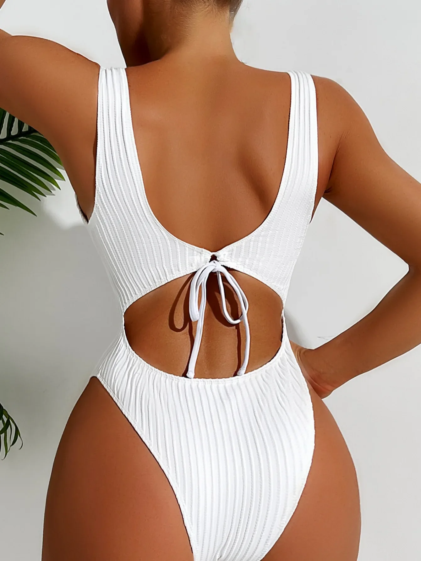 Women’s One-Piece Swimsuit 2