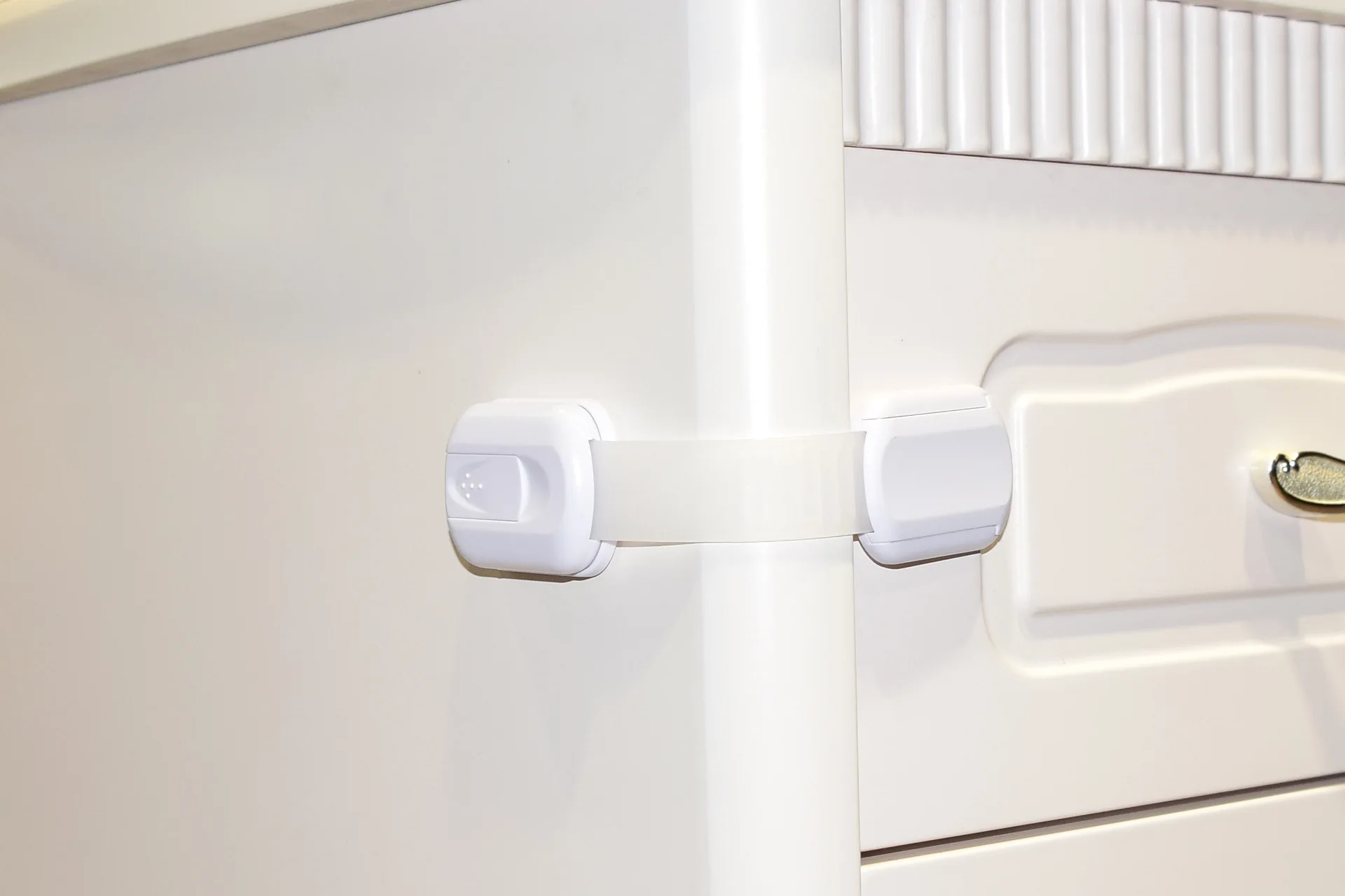 3Pcs Child Lock Protection For Locking Cabinet Cupboard Drawers Refrigerator Oven Toilet Trash Can Doors Children's Safety Kids child safety lock