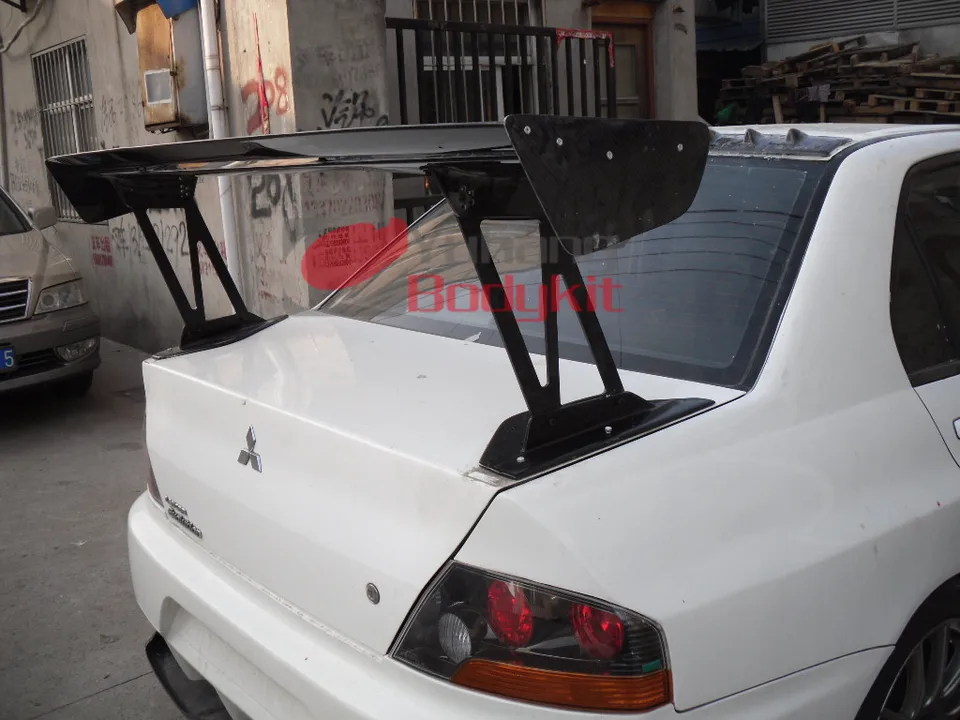 ランエボV ウイング付きトランク ランエボV ウイング付きトランク