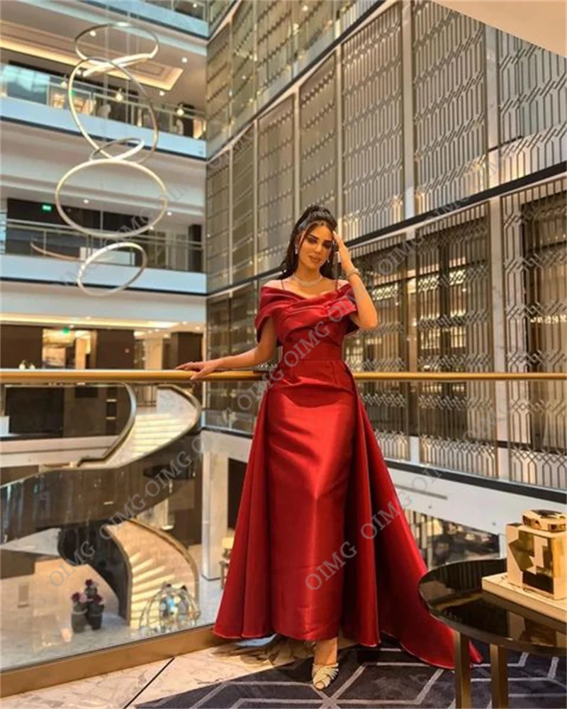 OIMG 2023 Wine Red Evening Dresses Satin Pleated Women Off Shoulder Short Sleeve Princess Prom Gowns Formal Beach Party Dress