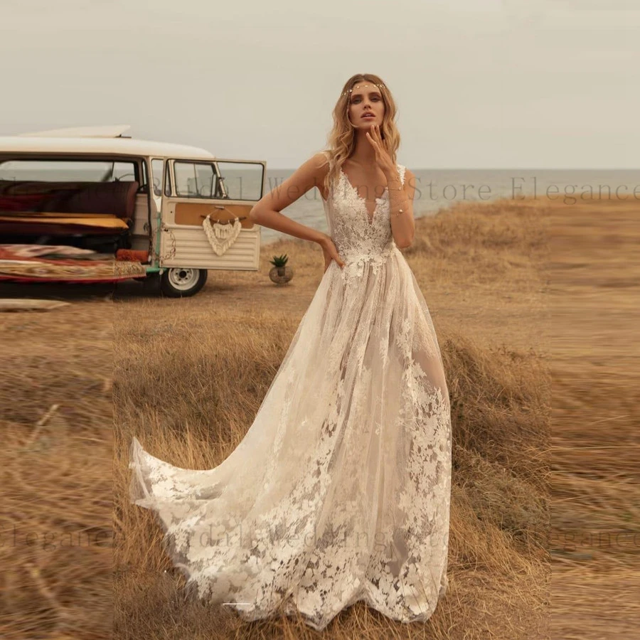 

Boho Style Lace Wedding Dresses for Bride Floor Length V-Neck Beach Bridal Gown Pleated A-Line Sleeveless robes de mariée