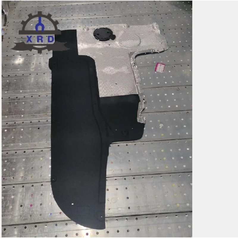 51757207147 BM1228161 High Quality Parts Center Engine Splash Shield for BMW F10 528i 535i 520i 530i 2011-