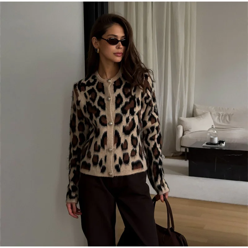 Vintage Knitted Leopard Cardigan Women Casual Slim Single Breasted O-Neck Sweaters Female Chic Versatile Basic Street Knitwear