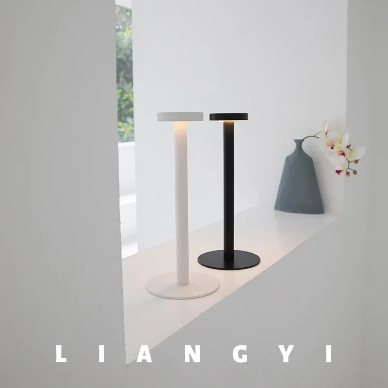 Modern Hotel Cordless Table Lamp Energy Saving Waterproof Ip54 Led Usb Rechargeable Lamps for Restaurant Bedroom Home Decor 2
