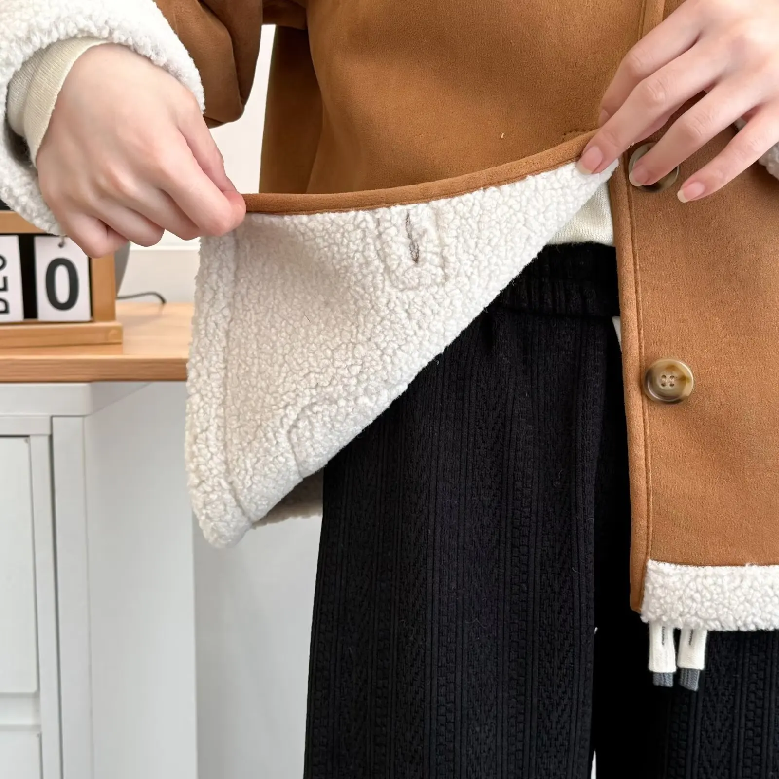 2025 Winter New Style Elegant Chic Thickened Warm Fleece Jacket XXXXL Fashion Plus Size Women's Suede Coat 927