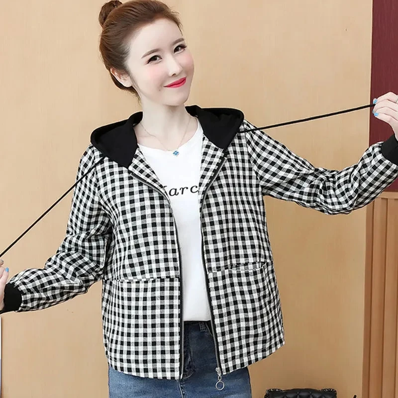 

Lining Jacket Female 2022 NEW Spring Autumn Stitching Plaid Top Korean Hooded Women Jacket Coat Baseball Uniform All-Match