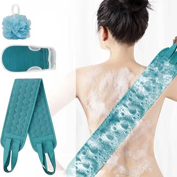Set esfoliante per la cura del corpo include spazzola per la schiena, guanto da bagno, spugna in luffa e spugna in pietra pomice per la rimozione della pelle morta, per l'uso sotto la doccia.