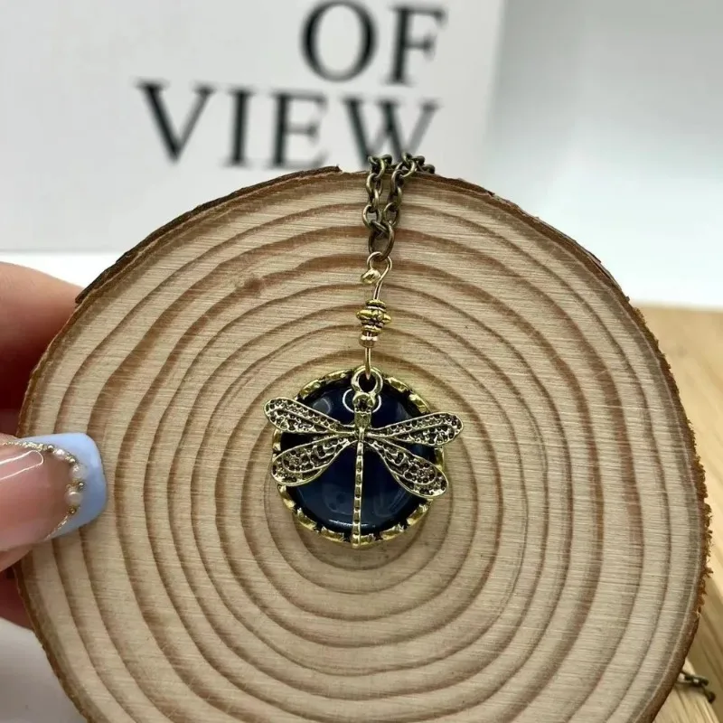Women Vintage Bronze Hand Carved Dragonfly Pendant Necklaces Ethnic Silver Color Metal Round Green Stone Necklace Jewelry