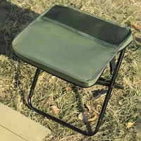 Tabouret pliant pour loisirs de plein air, camping et randonnée, voyages de pêche, tabouret portable pratique de style sac à bandoulière pour le rangement 4