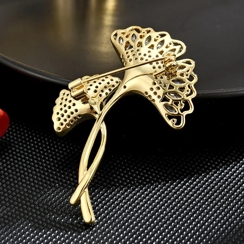 Retro Elegant Ginkgo Leaf Brooches for Women Wedding Party Flower Brooch Pin Fashion Bijouterie Broche Femme Bijoux De Luxe
