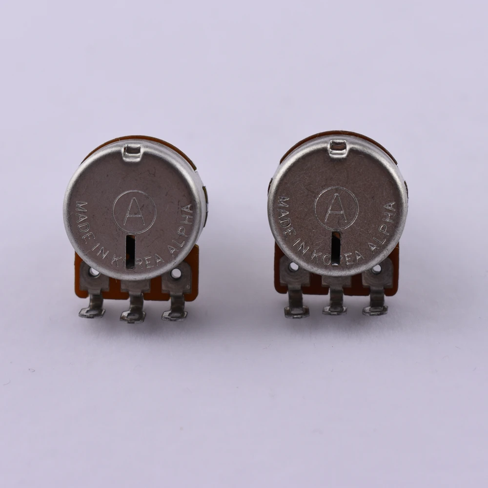 1 Piece Brass Bushing Solid Shaft Balance Potentiometer(POT) With Center Detent For Electric Bass -（B50K/B100K） Made in Korea