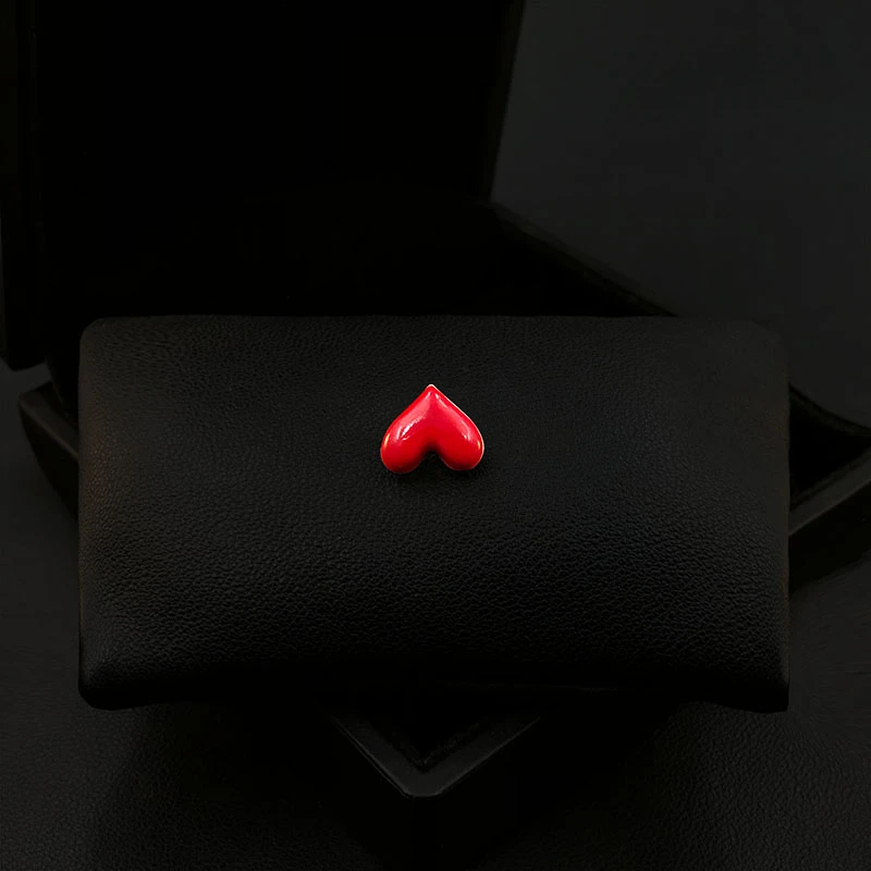 Mini Cute Red Small Love Brooch Women Suit Corsage Skirt Shirt Collar Anti-Exposure Buckle Safety Pin Artifact Jewelry Gift 5560
