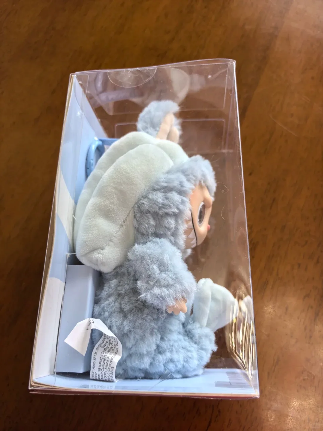 POPMARTのオリジナルで本物のシンガポール限定のマーライオンLABUBU