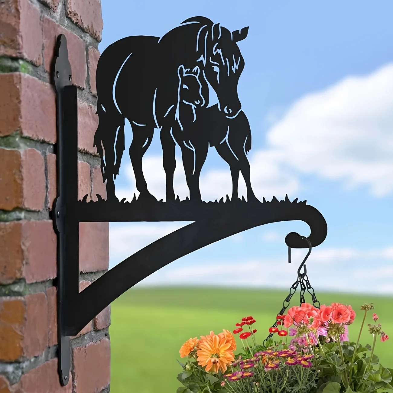 Sturdy Metal Horse & Pony Silhouette Wall-Mounted Plant Hanger – Modern Outdoor Decor for Plants, Lanterns, and Birdhouses