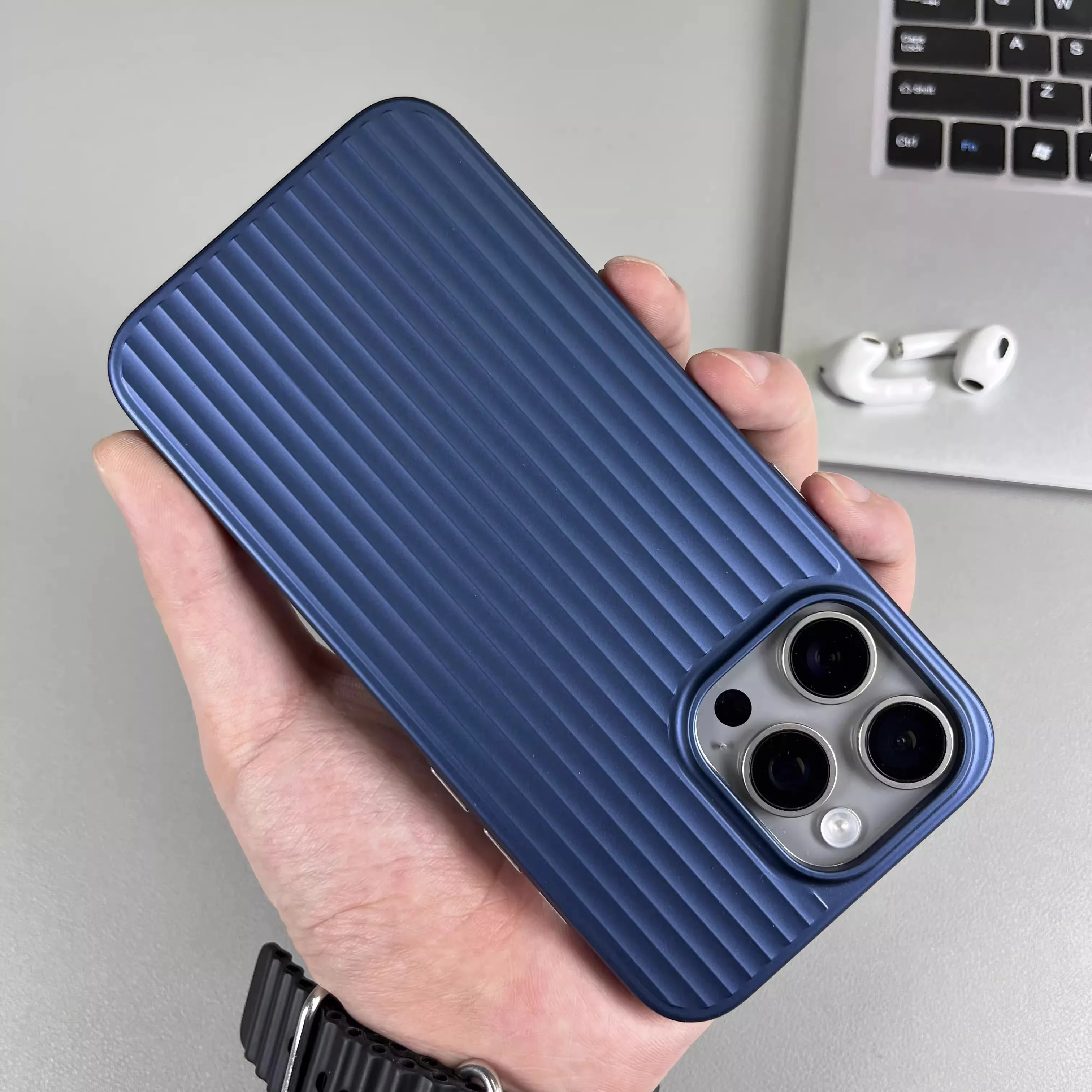 Natural Titanium Grating Stripe Pattern Shockproof Phone Case with Metal Buttons