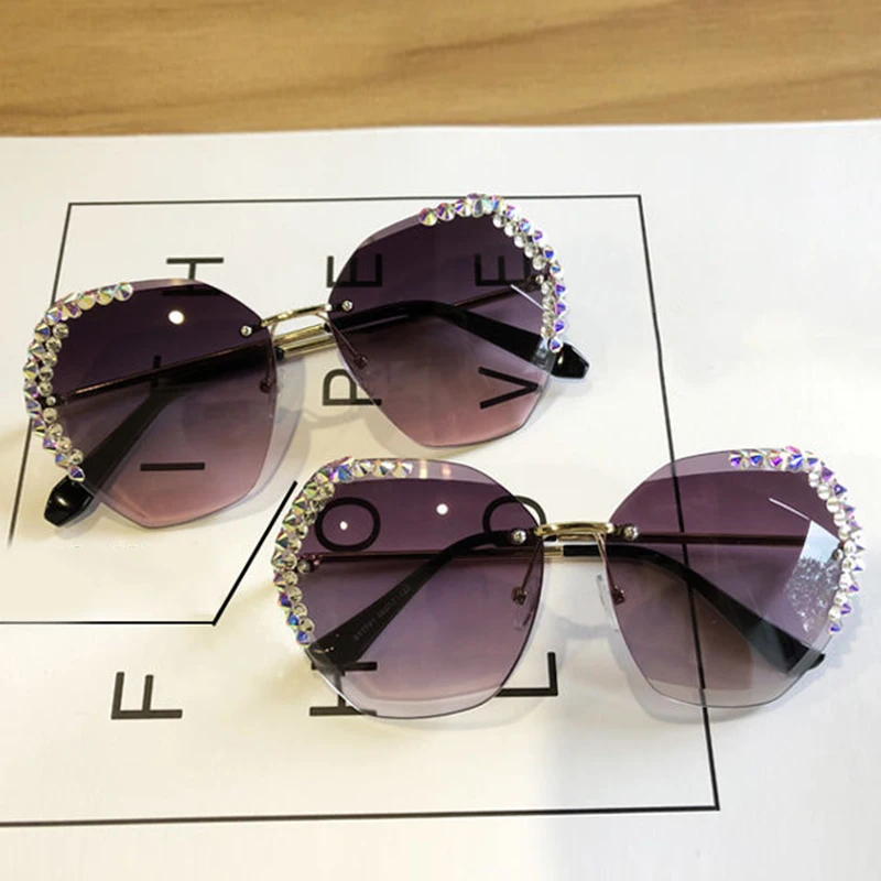 Elysian Retro Square Rimless Fashion Sunglasses