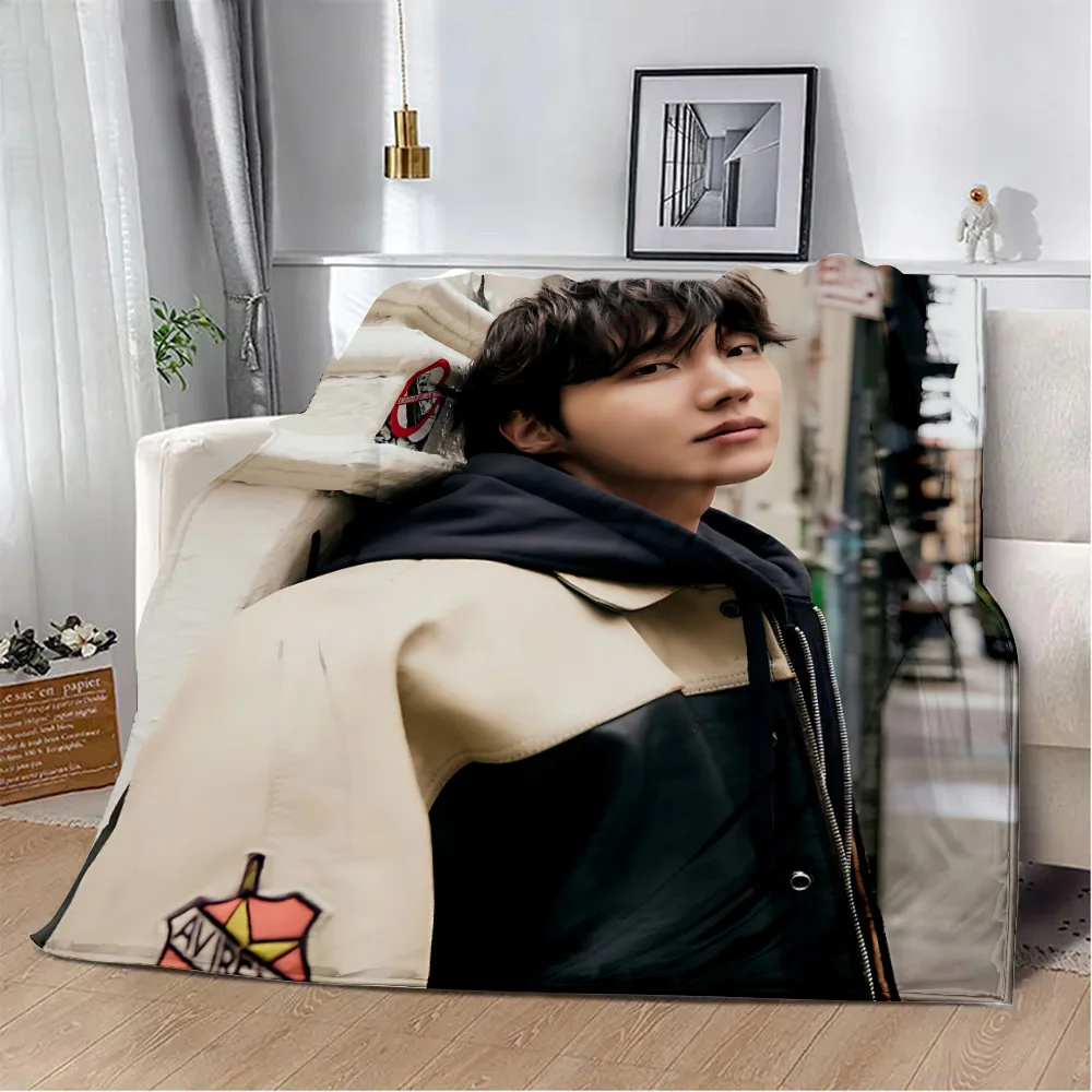 Cartoon Printed Blanket B-BT21S Picnic Blankets Warm Blanket Soft and Comfortable J-Jung HoseokS Home Travel Birthday Gift 3